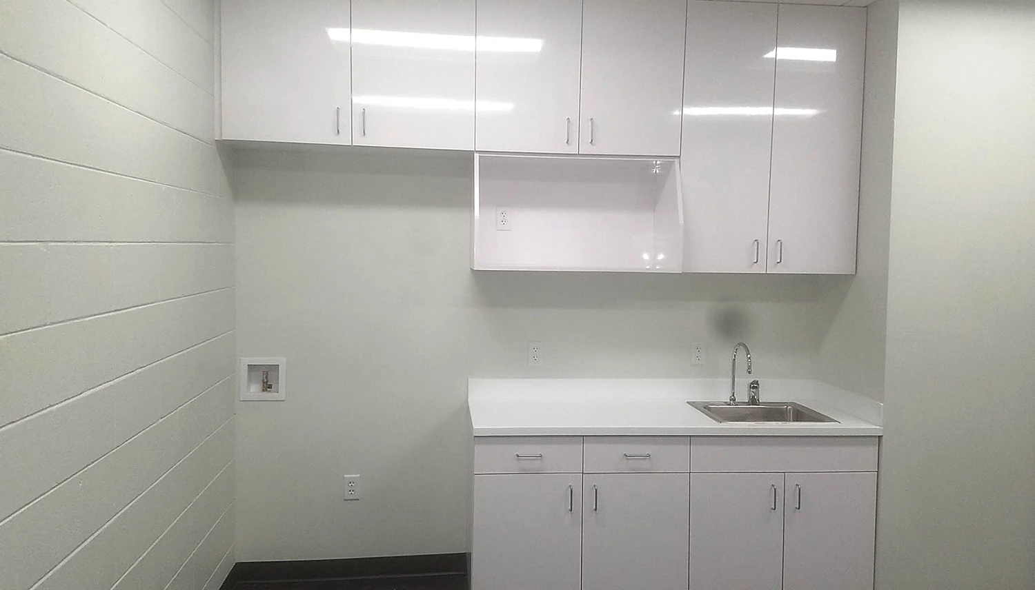 White Melamine By Cordelia